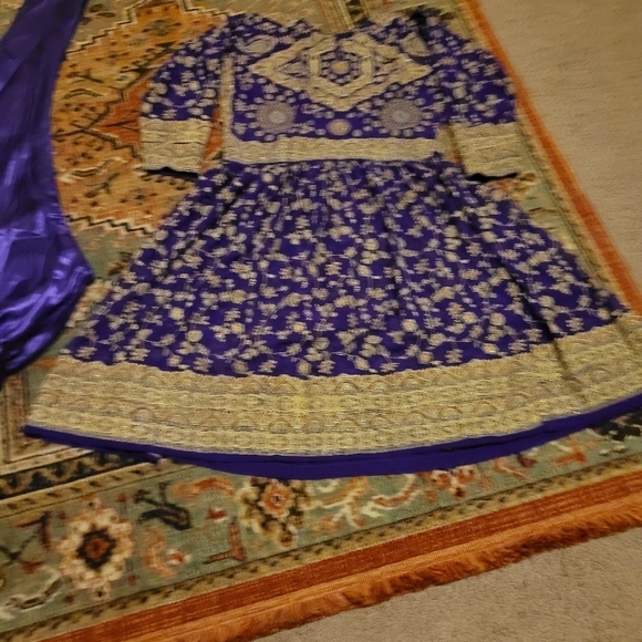 Other - 2 pieces traditional design clothes very unique fits very good 👍